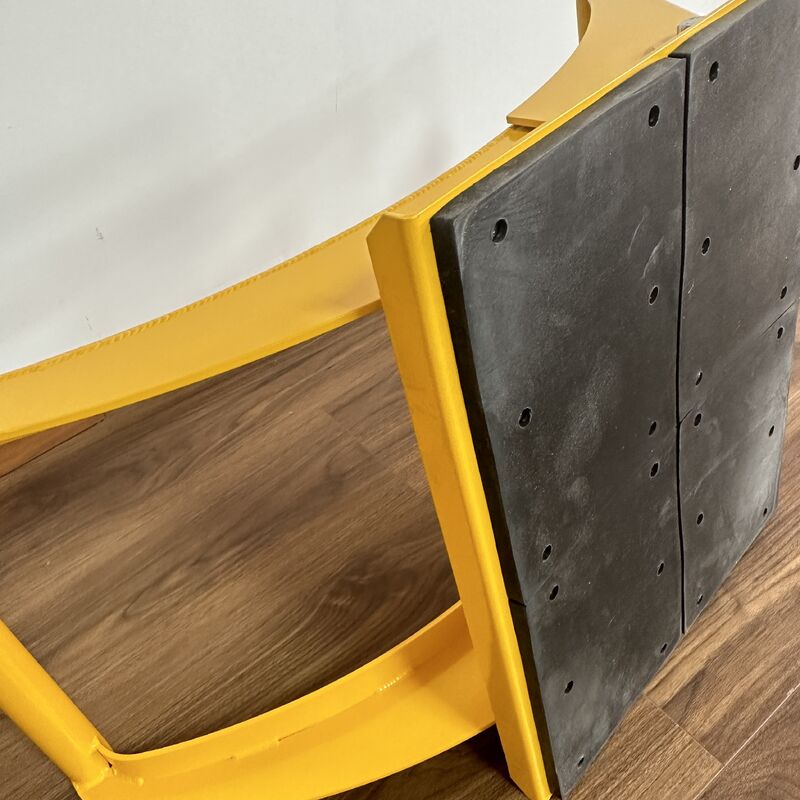 पाउडर-लेपित अस्थायी सड़क अवरोधक HiTOMARUKUN मॉड्यूलर सिस्टम कार्य क्षेत्रों में यातायात नियंत्रण और बेहतर सुरक्षा प्रदान करता है