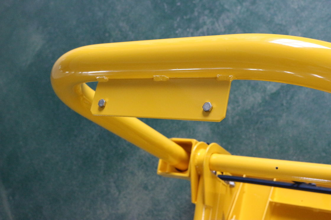 फोल्डेबल 660 मिमी चौड़ाई पोर्टेबल वाहन बैरिकेड इलेक्ट्रोस्टैटिक छिड़काव के साथ निर्माण क्षेत्रों के लिए