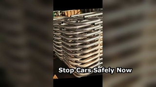 मोबाइल वाहन बैरियर कारों को सुरक्षित रूप से रोकता है